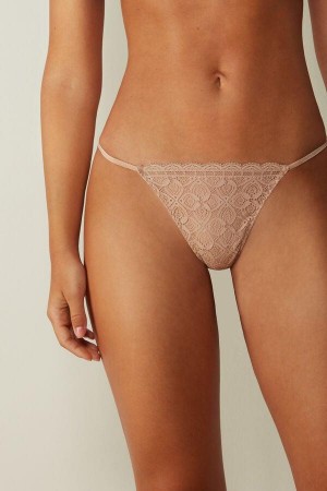 Dámské Kalhotky Intimissimi Krajkové String Tanga Béžový | CZ HK3767