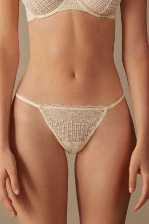 Dámské Kalhotky Intimissimi Romantic Heritage String Tanga Bílé | CZ EX3781