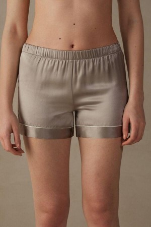 Dámské Pyžama Intimissimi Silk Shorts with Contrast Trim Béžový | CZ RW4065