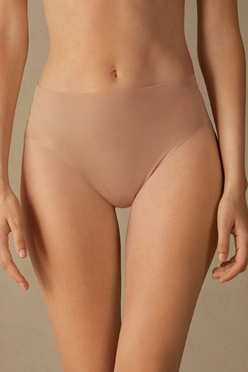 Dámské Kalhotky Intimissimi High Pasem Tanga in Seamless Ultralight Microfiber Béžový | CZ IS3776