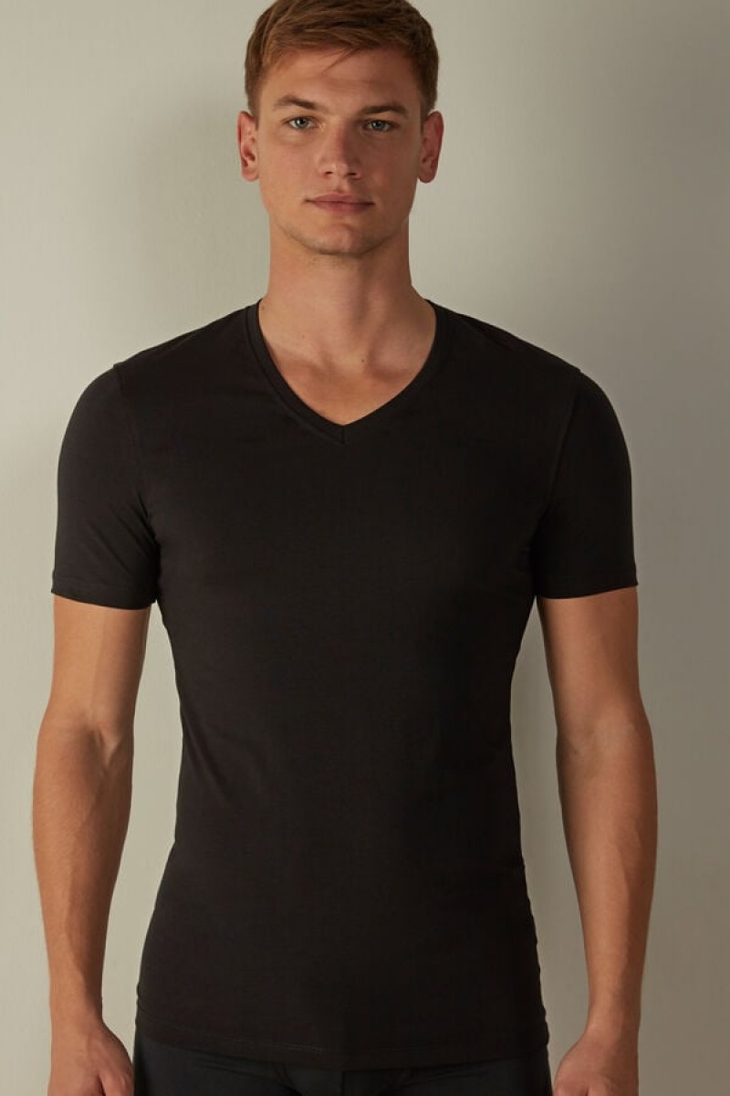 Pánské Tričko Intimissimi V-neck in Stretch Supima® Bavlněné Černé | CZ SO3053